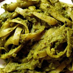 A picture of Hazelnut Parsley Pesto Spaghetti.