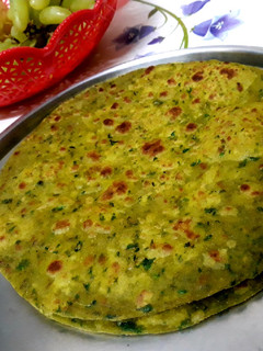 A picture of Spinach parathas.