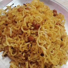 A picture of Maggi sprouts bhel.