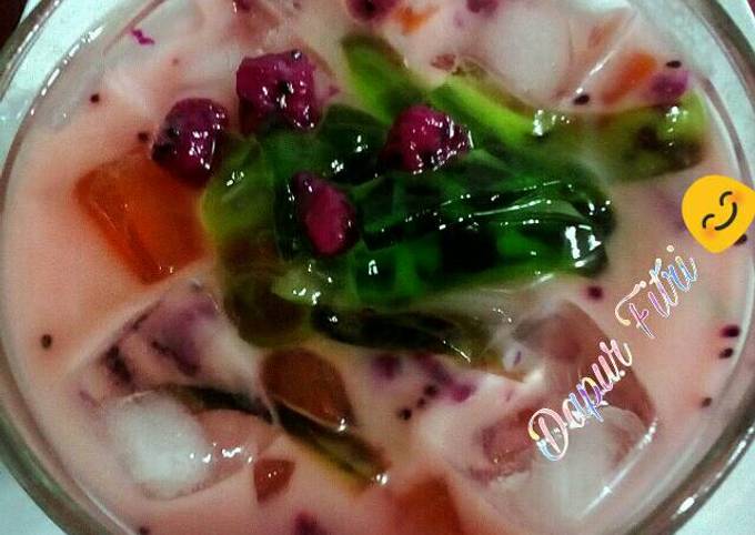 Resep Es Dragon Fruit Jelly Pandan, Bikin Ngiler