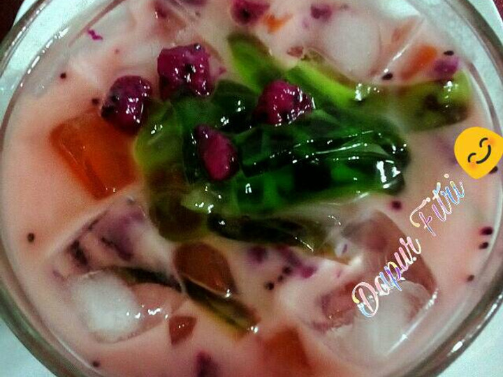 Resep Es Dragon Fruit Jelly Pandan, Bikin Ngiler