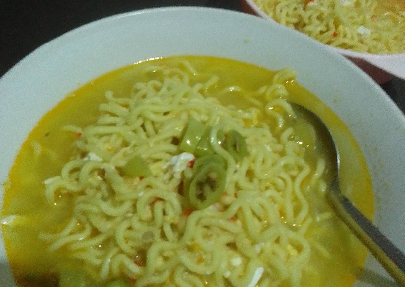 Mie kuah burung dara...
