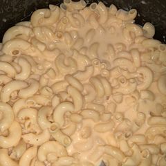 A picture of Mac and Cheese.