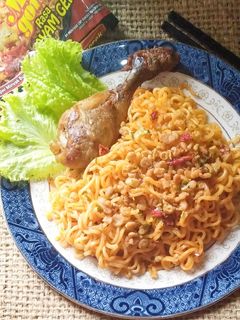 Foto resep Indomie ayam geprek💣