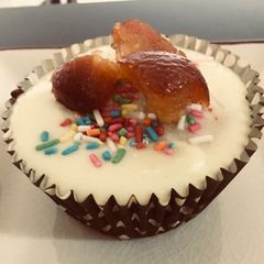 A picture of Gulab jamun black coffee cupcake.