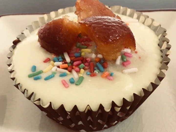 Easy Way Prepare Gulab jamun black coffee cupcake the Delicious Can spoil the tongue