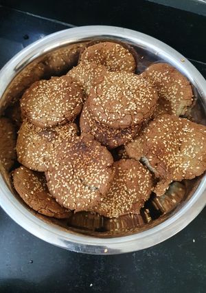 राजगिरे की आटे की टिक्की (rajgire ki aate ki tikki recipe in Hindi) रेसिपी मुख्य फोटो