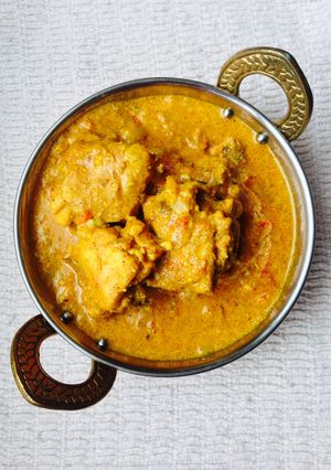 A picture of Murgh Shahi Korma.