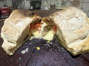 Una foto de relleno caprese