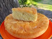 Una foto de tarta invertida