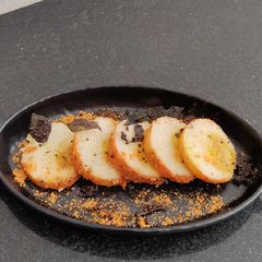A picture of Aloo sooji pinwheels.