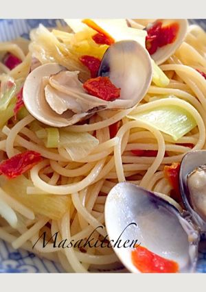 A picture of Clam&dry tomato pasta.