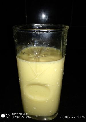 A picture of Mango-shake.