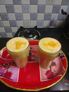 மேங்கோ மில்க் ஷேக் / Mango milk shack recipe in tamil செய்முறை முக்கிய புகைப்படம்