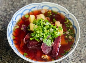 Hình của món Canh Củ Dền Su Hào Nấu Thịt Heo.