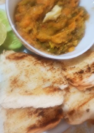 A picture of Pav bhaji.