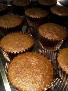 Una foto de Muffin de algarrobina, salvado de trigo y miel