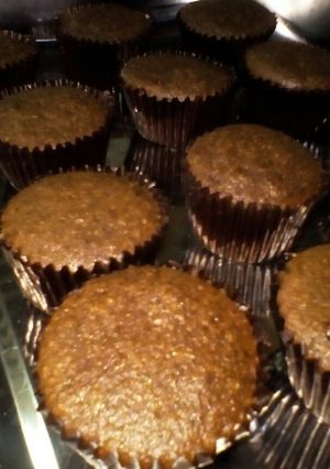 Una foto de Muffin de algarrobina, salvado de trigo y miel