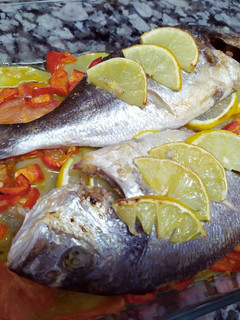Una foto de Dorada al horno