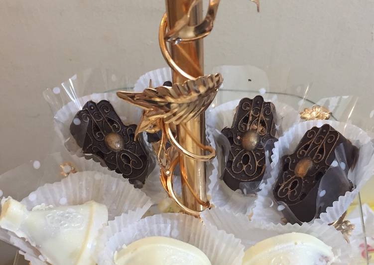 بنيون الخمسة والطاجين