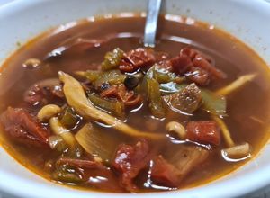Foto principal de Sopa de verduras y setas