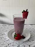 Batido de arándano, fresa y plátano