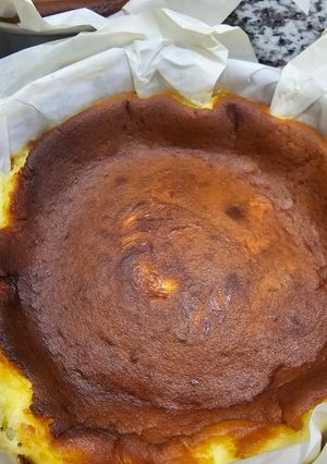 Una foto de Torta Vasca Fácil y Cremosa