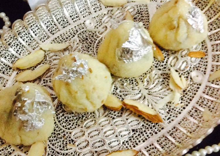 Step-by-Step Guide to Prepare Award-winning Khoya Modak stuffed with Dates&amp;Nuts