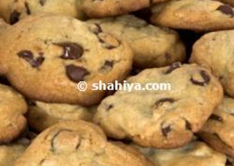 Recipe of Any-night-of-the-week Yummy Chocolate Chip Cookies