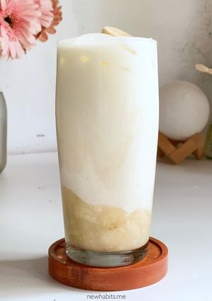 Foto resep Yakult Banana Milk 240 kalori | menu diet