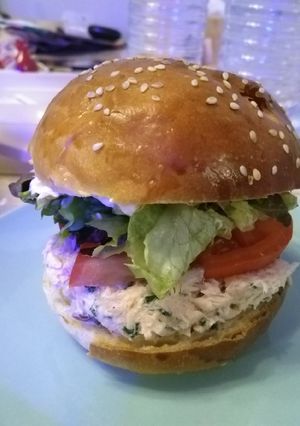 Une photo de Burger saumon