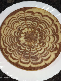 ચોકલેટ માર્બલ કેક (Chocolate Marble Cake Recipe In Gujarati) રેસીપી મુખ્ય ફોટો