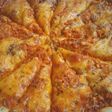 Bolognese pizza