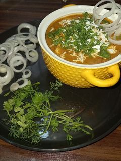 पनीर लबाबदार (paneer lababdar recipe in marathi) रेसिपी चे मुख्य फोटो