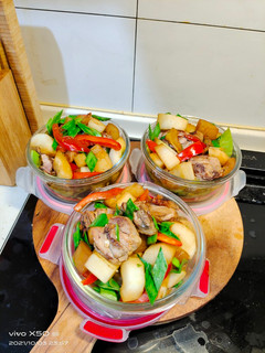簡單便當菜~~低醣雞肉彩椒炒大黃瓜 的食譜成品照片