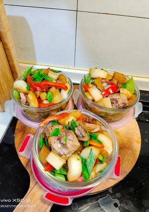 簡單便當菜~~低醣雞肉彩椒炒大黃瓜 的食譜成品照片