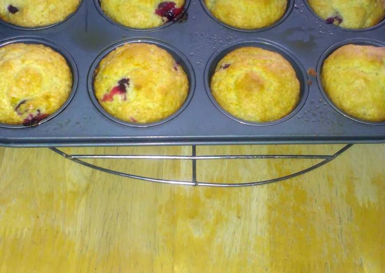 Simple Way to Make Quick Cranberry Orange Muffins