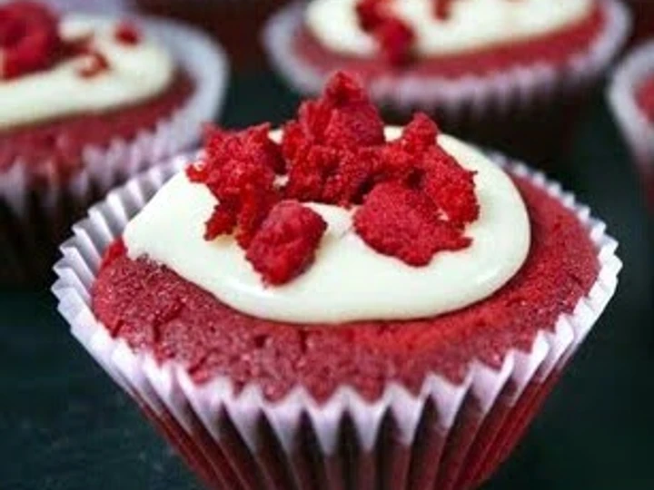 Easy Steps to Prepare Red Velvet Cupcakes the Can Spoil the Tongue Delicious