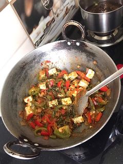कढ़ाई पनीर (Kadai Paneer recipe in hindi) रेसिपी मुख्य फोटो