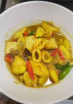 Foto resep Tahu cumi pesmol kuah kuning
