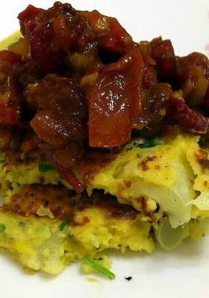 A picture of Cauliflower And Cheese With Bell Pepper Relish.