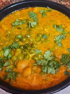 मटर मशरूम की सब्जी (matar mushroom ki sabji) in Hindi recipe रेसिपी मुख्य फोटो