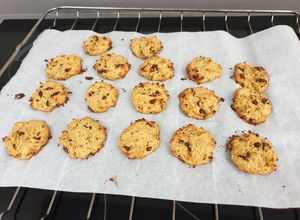 Foto principal de Galletas de harina de garbanzo con chocolate