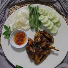 Isi Piringku - Ayam Bakar Lalapan-レシピのメイン写真
