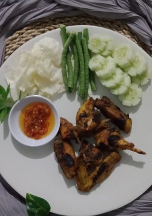 Foto resep Isi Piringku - Ayam Bakar Lalapan