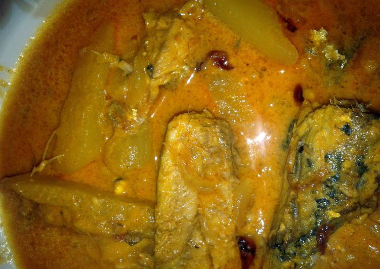 My Grandma Love This Fish and Raw Mango curry in Coconut based gravy