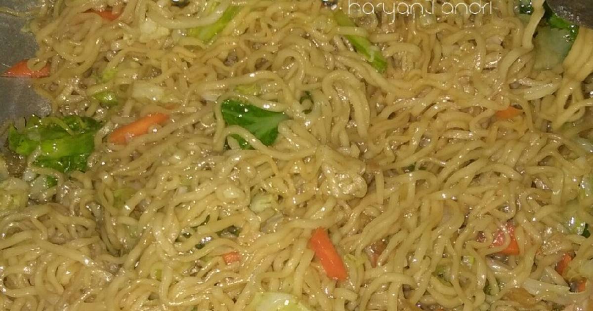 23 resep  mie goreng hajatan  enak dan sederhana Cookpad