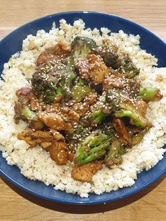 Una foto de Pollo Teriyaki