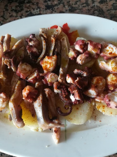 Una foto de Pulpo a la gallega
