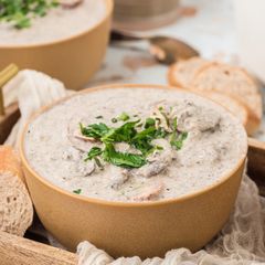 A picture of Mushroom Soup Without Cream.